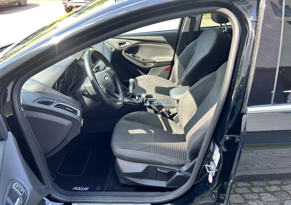 Ford Focus cena 38900 przebieg: 147000, rok produkcji 2015 z Wałbrzych małe 742